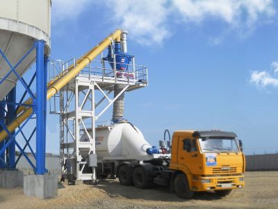 SISTEMA TELESCOPICO DE CARGA DE CEMENTO